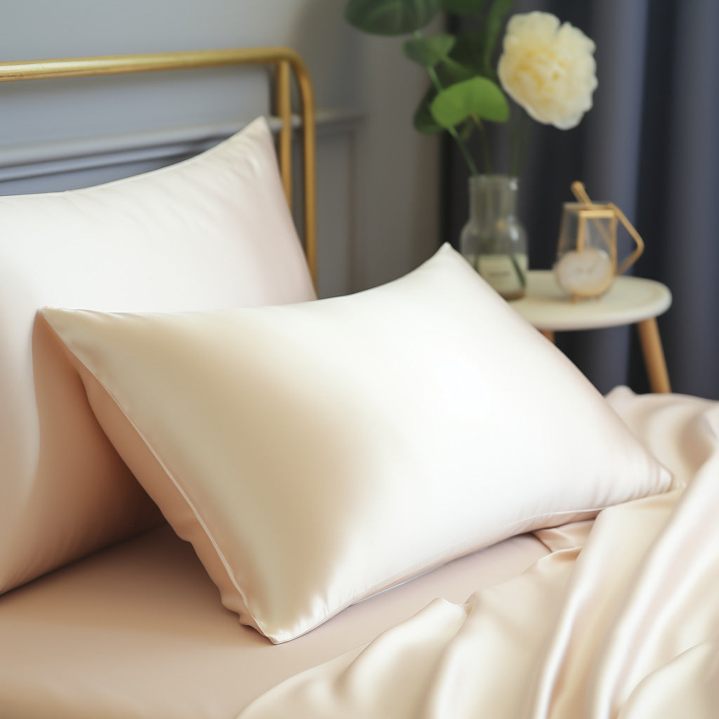 Taie d’Oreiller en Soie de Mûrier 19 Mommes – Beauté, Confort et Élégance Nocturne
