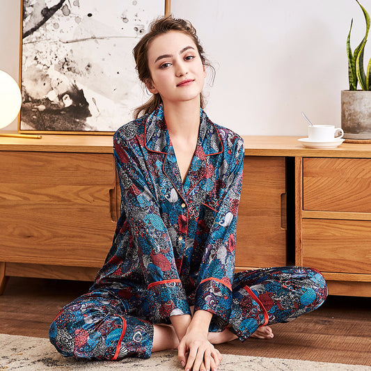 Pyjama en Soie Imprimée – Élégance Nocturne