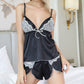 Caraco Pyjama Court en Soie Noire – Dentelle Blanche Élégante