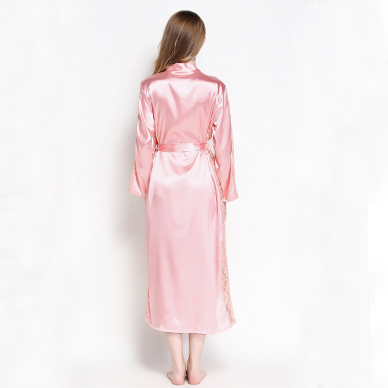 Long Peignoir en Soie & Dentelle – Élégance et Raffinement au Quotidien