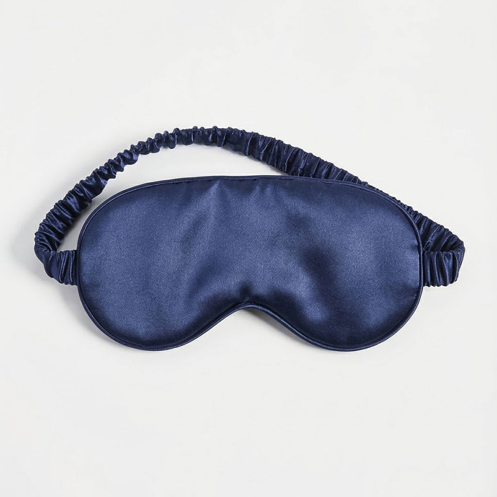Masque de Sommeil en Soie de Mûrier — Rituel de Nuit Anti-Lumière
