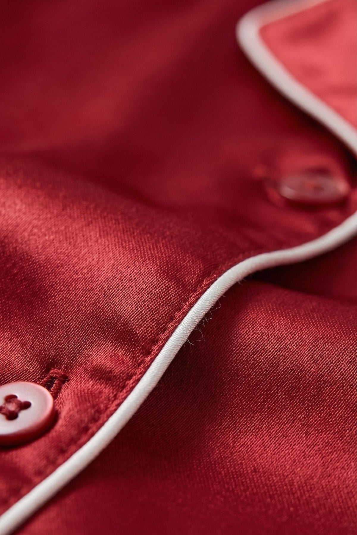 Pyjama en Soie de Mûrier avec Biais Contrasté Rouge | Ensemble de Nuit Luxe