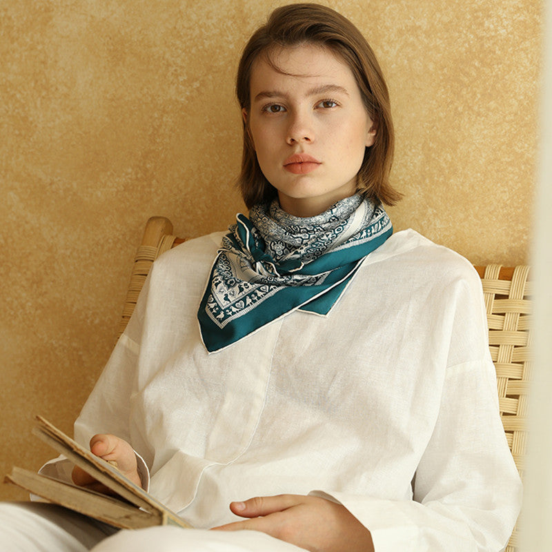 Foulard en Soie de Mûrier 14 Momme - Motifs Imprimés Main 90x90cm