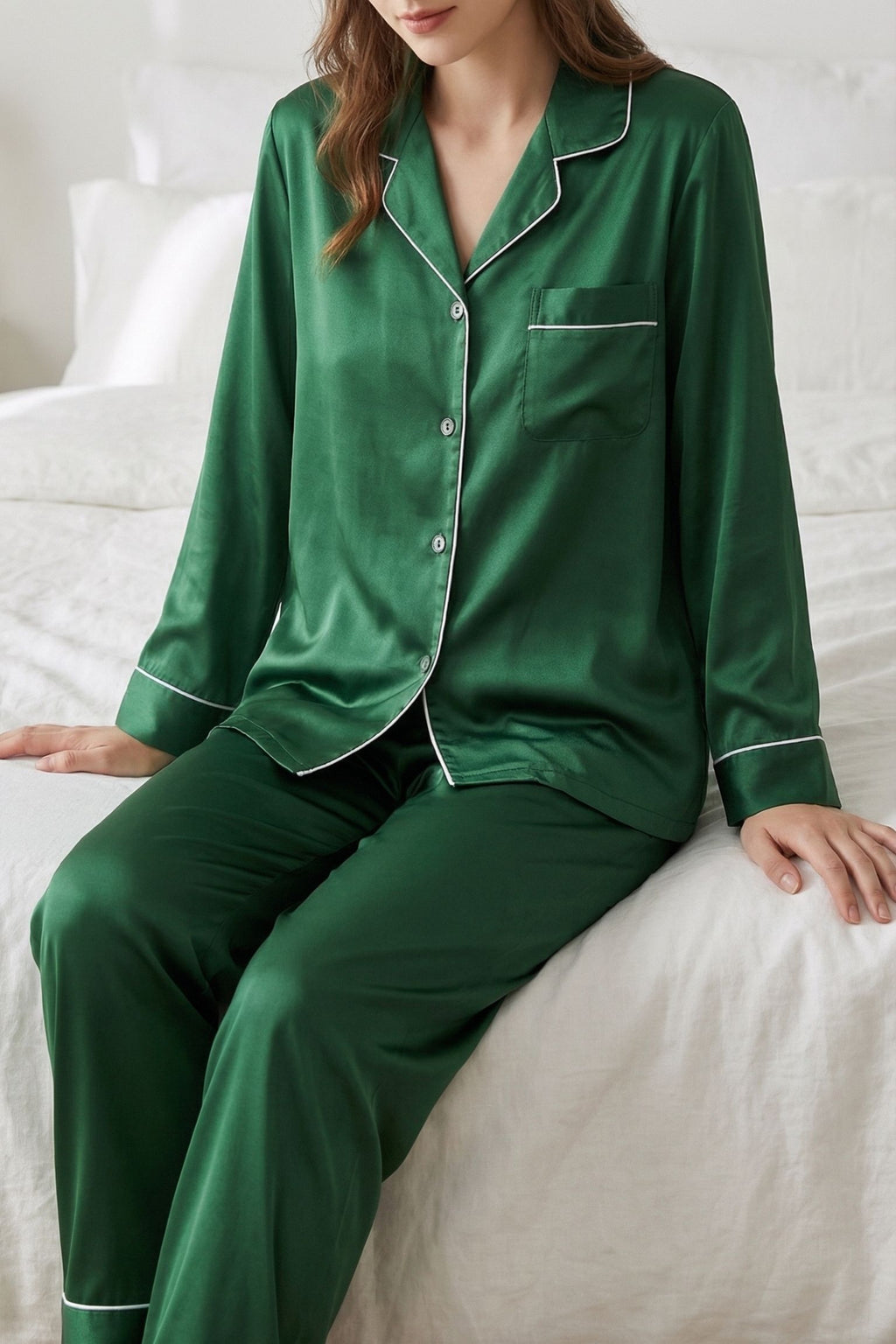 Pyjama en Soie de Mûrier avec Biais Contrasté Vert - Ensemble de Nuit Luxe
