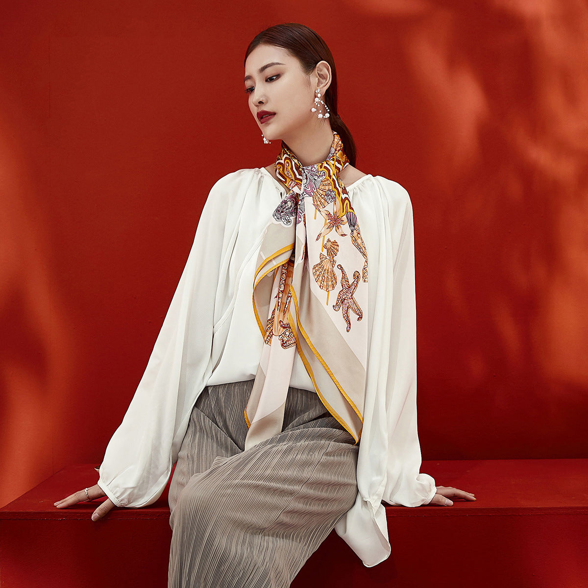 Foulard en Soie de Mûrier 106x106cm - Accessoire Cheveux et Style