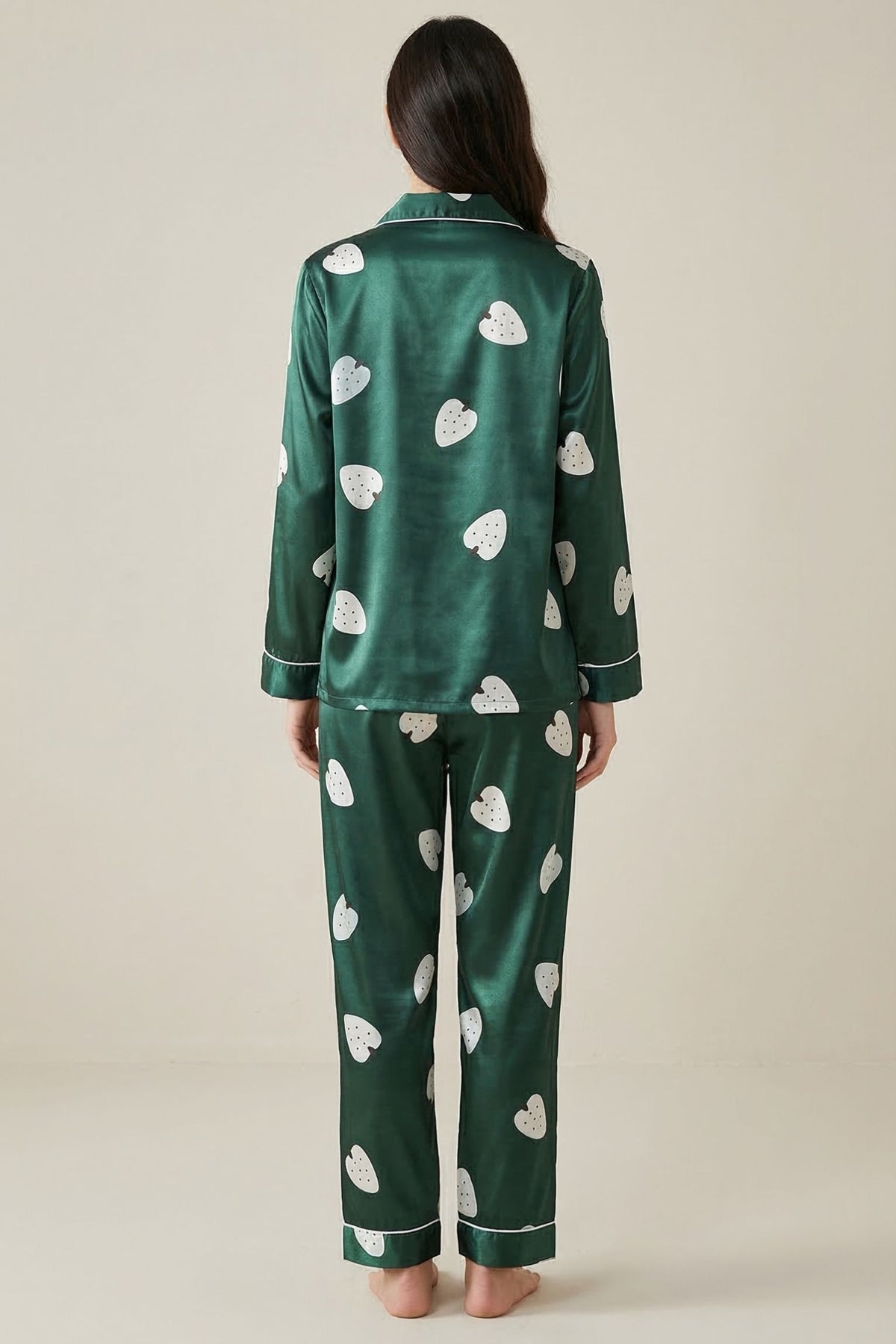 Pyjama en Soie de Mûrier avec Broderies Florales – DOUCEUR EN SOIE