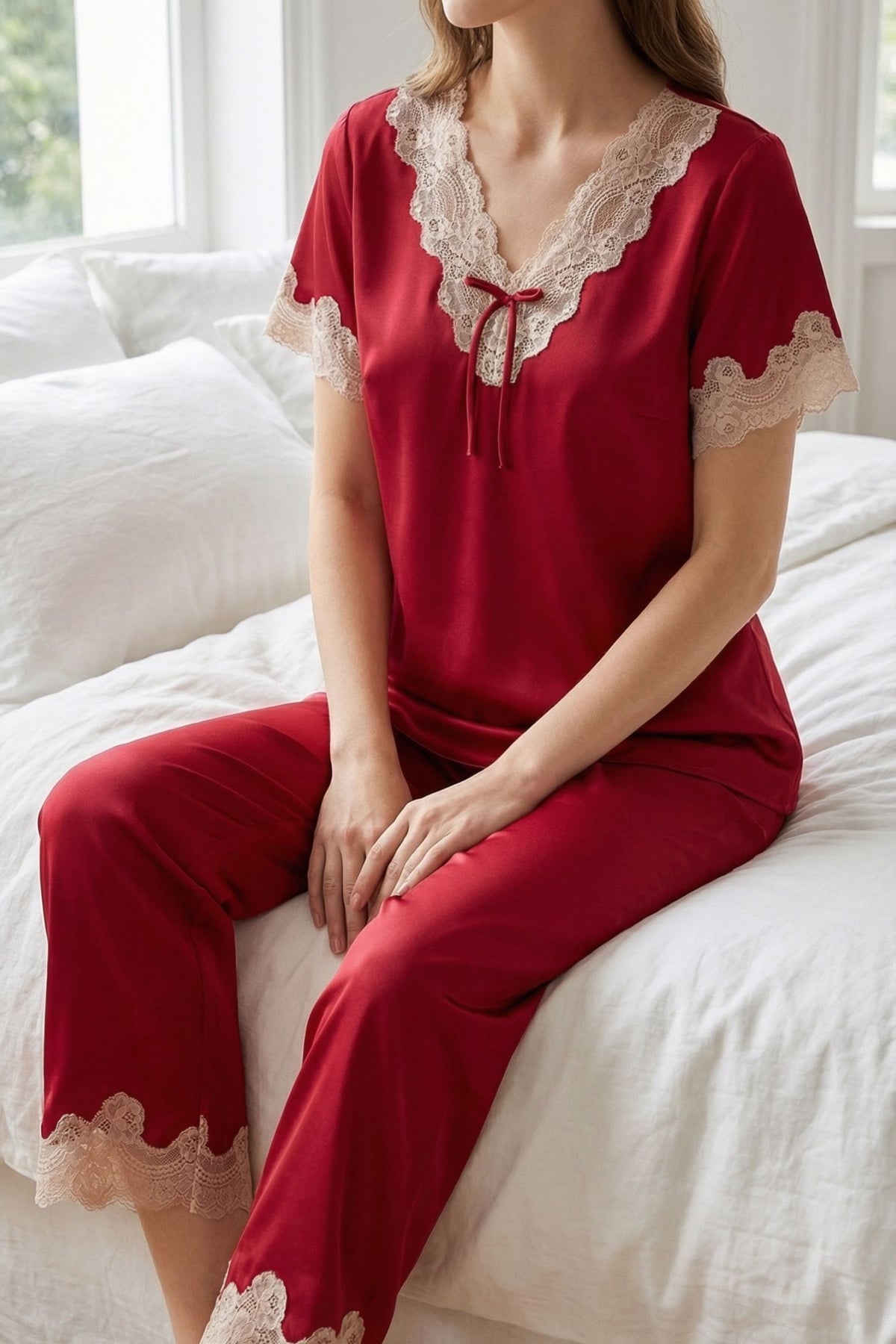 Pyjama en soie de mûrier avec dentelle - Ensemble de nuit luxueux