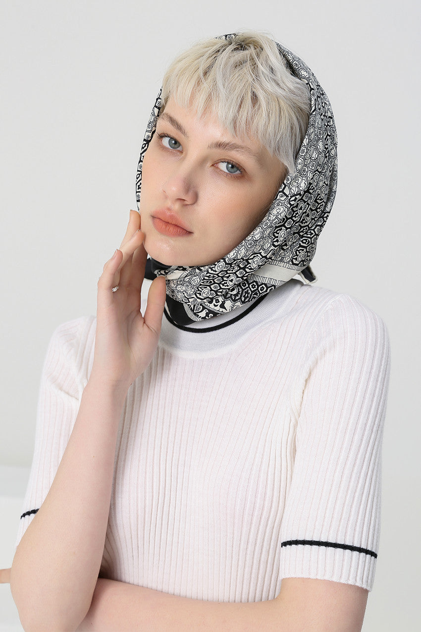 Foulard en Soie de Mûrier 14 Momme - Motifs Imprimés Main 90x90cm