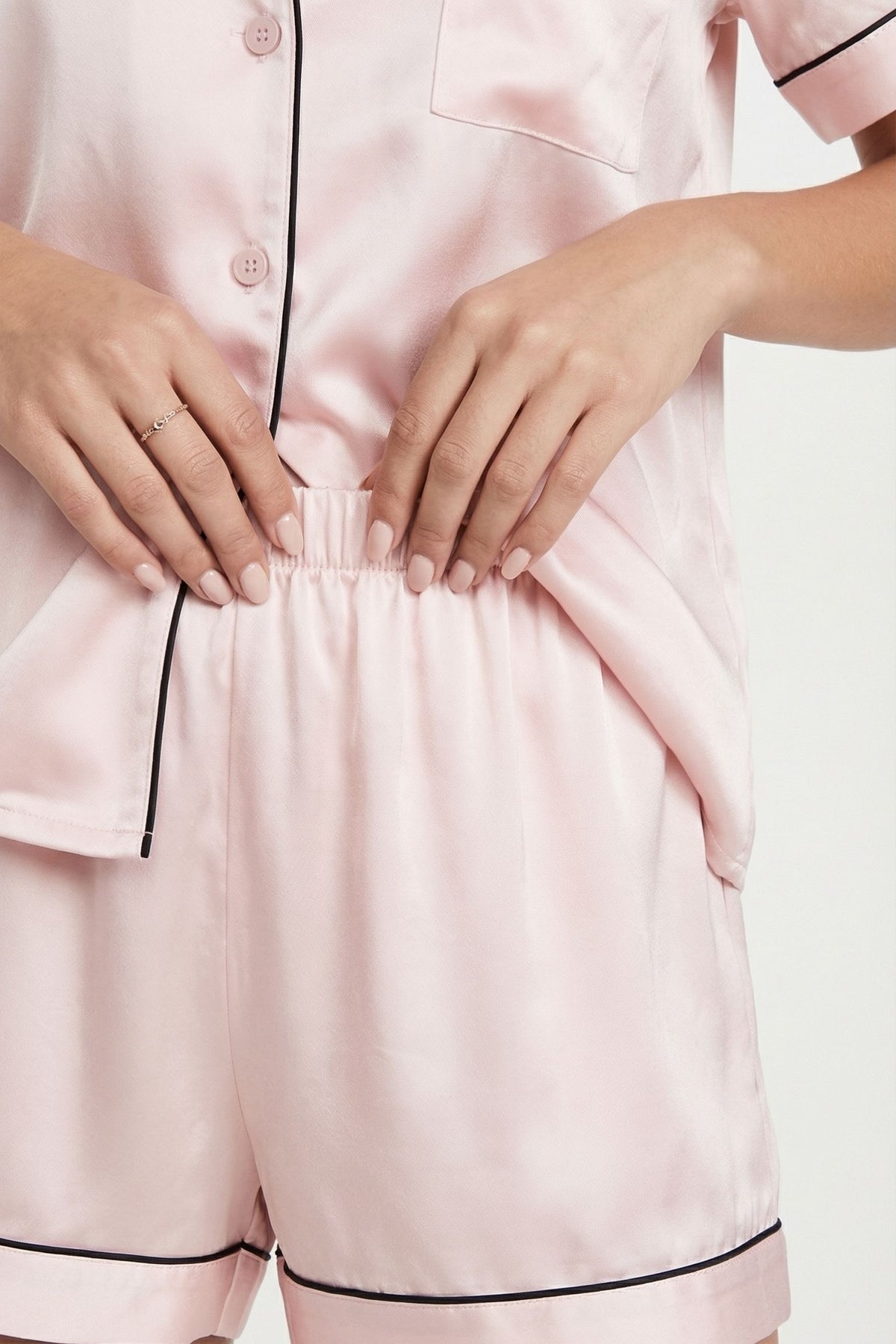 Pyjama Court en Soie de Mûrier – Ensemble Chemise et Short