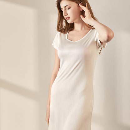 Robe de Nuit en Soie – Confort & Élégance Naturelle
